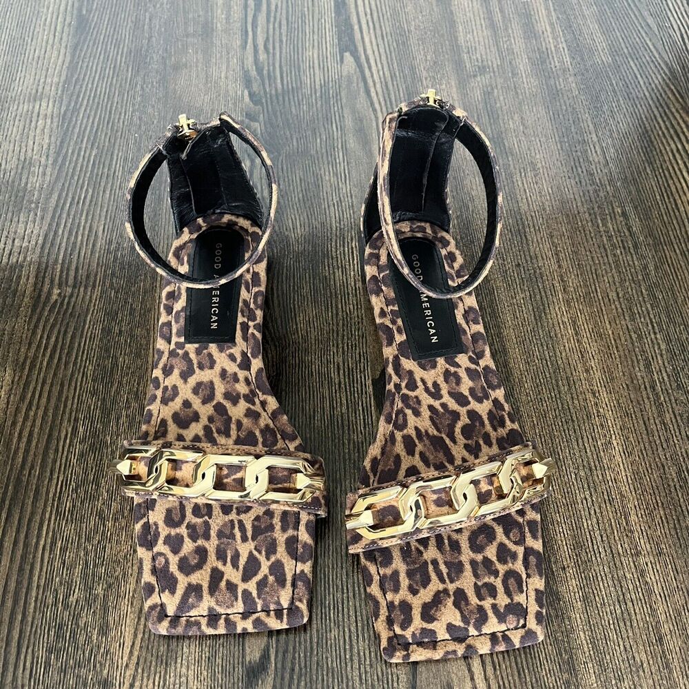 NW Good American Leopard Sandals with Gold Chain New - Just Not In Box.